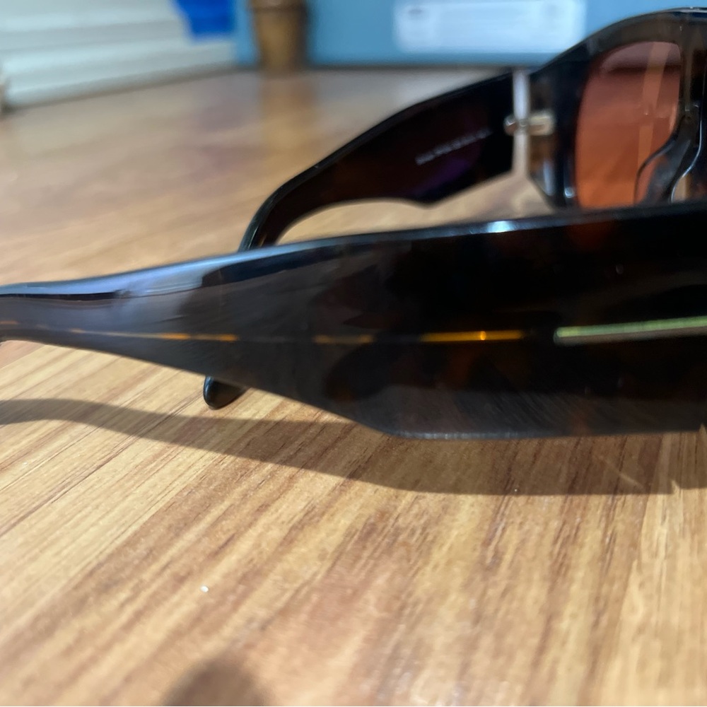 Tom Ford Tortoise Shell Designer Sunglasses - Picture 8 of 15